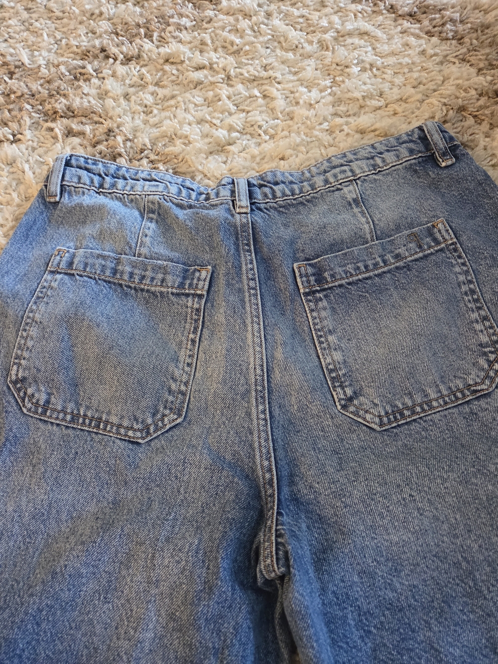 Pilcro Wide-Leg Jeans in Light Blue Wash - Picture 6 of 6